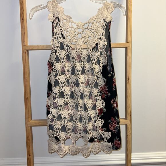 Full Tilt Tank - Picture 2 of 2